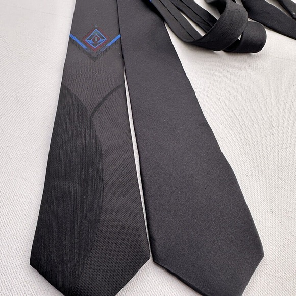 Stringbeans Necktie Tie Lot Of 2 Black Native Design Aztec 56" Long 2.75" Wide - Picture 1 of 7